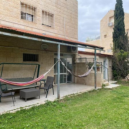 Appartement דירת גן מרווחת במיקום מעולה עם נטפליקס חינמי à Ma'ale Adumim Extérieur photo