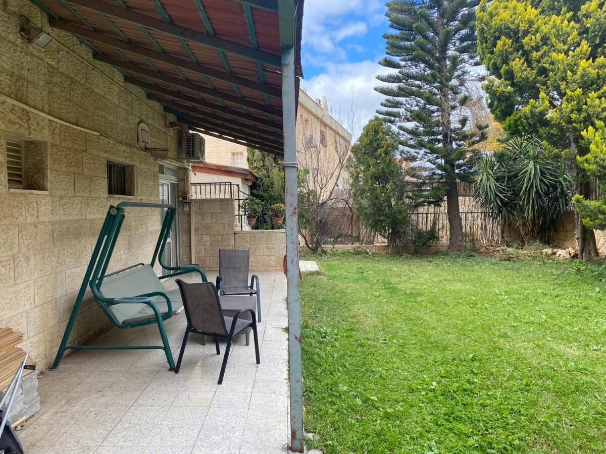 Appartement דירת גן מרווחת במיקום מעולה עם נטפליקס חינמי à Ma'ale Adumim Extérieur photo