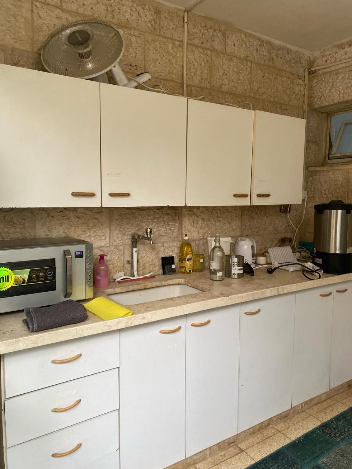 Appartement דירת גן מרווחת במיקום מעולה עם נטפליקס חינמי à Ma'ale Adumim Extérieur photo