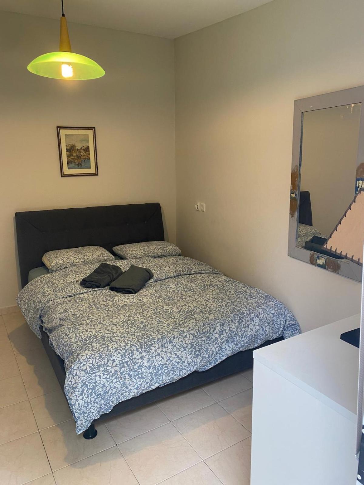 Appartement דירת גן מרווחת במיקום מעולה עם נטפליקס חינמי à Ma'ale Adumim Extérieur photo