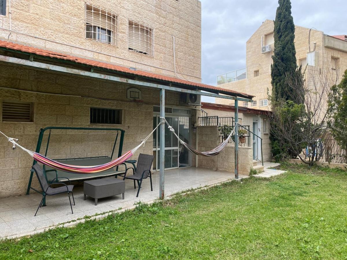 Appartement דירת גן מרווחת במיקום מעולה עם נטפליקס חינמי à Ma'ale Adumim Extérieur photo