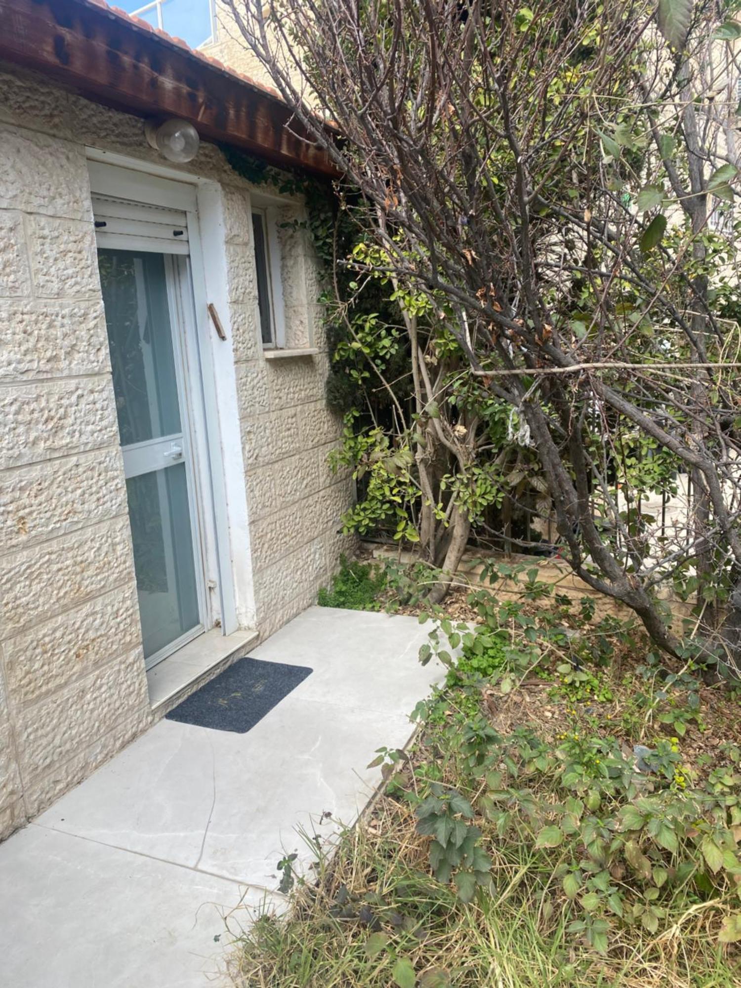 Appartement דירת גן מרווחת במיקום מעולה עם נטפליקס חינמי à Ma'ale Adumim Extérieur photo